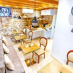 New Lux Merissima Bed & Breakfast 4*