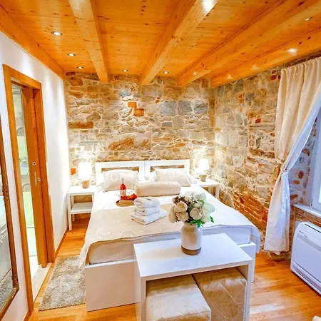New Lux Merissima Bed & Breakfast