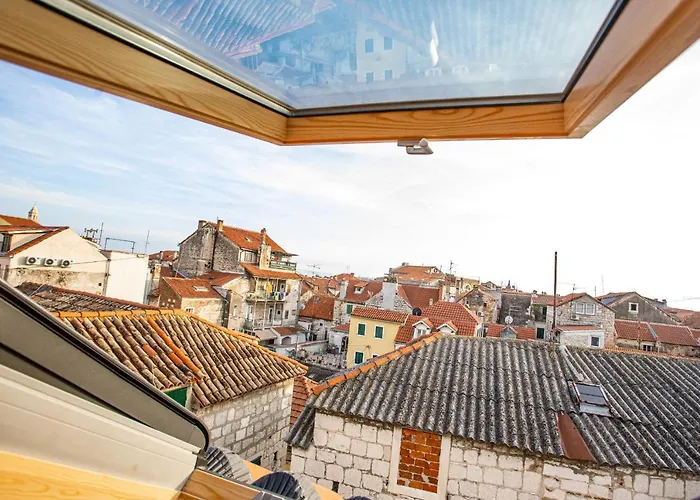 New Lux Merissima Split