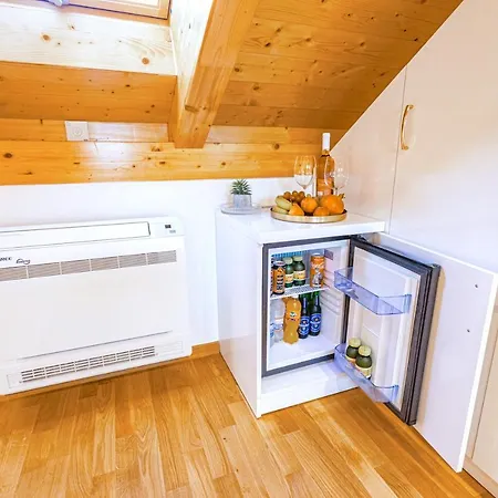 Alojamento de Acomodação e Pequeno-almoço New Lux Merissima